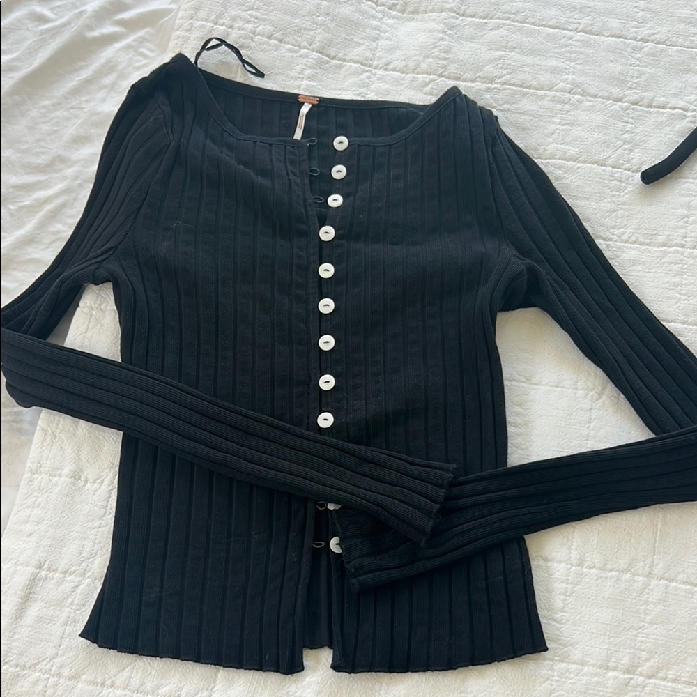 Tilly Black Ribbed Button-Up Top